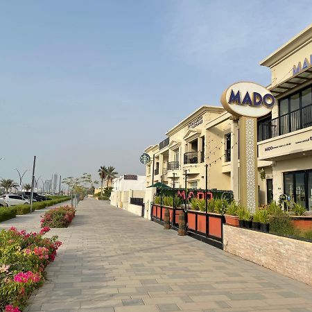Al Corniche Hotel Sharjah Bagian luar foto