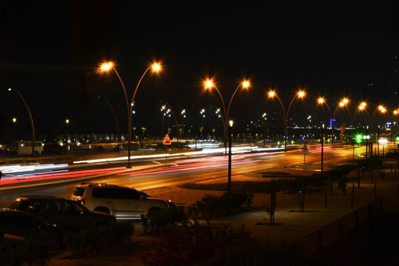 Al Corniche Hotel Sharjah Bagian luar foto