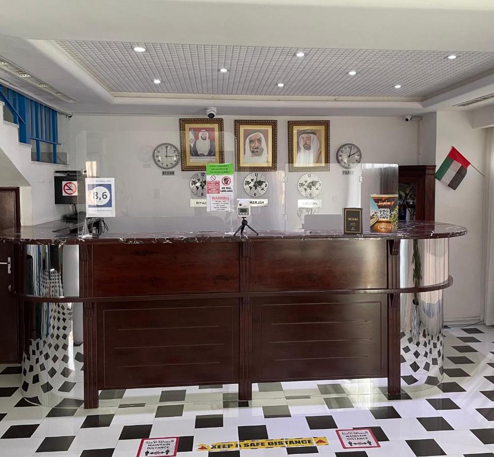 Al Corniche Hotel Sharjah Bagian luar foto