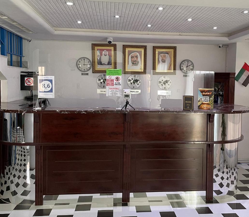 Al Corniche Hotel Sharjah Bagian luar foto