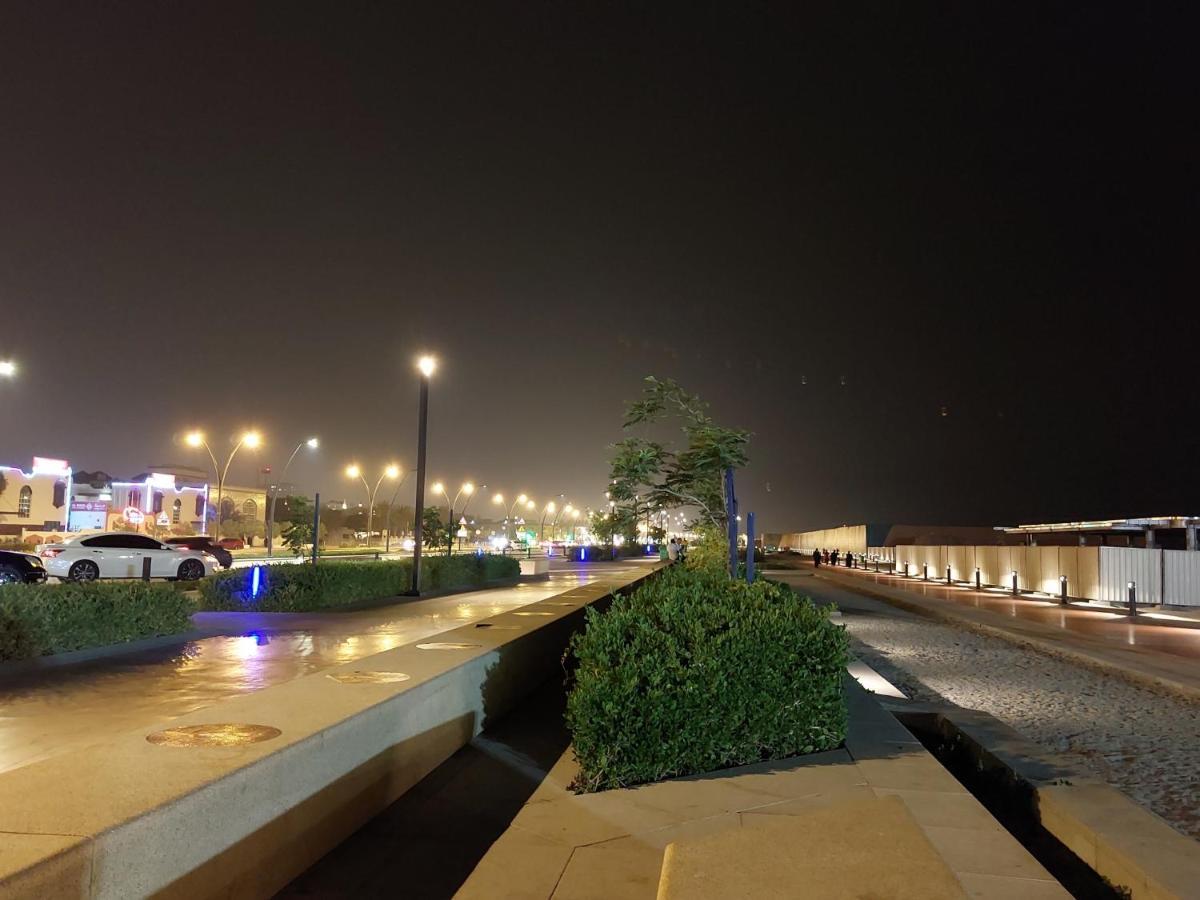 Al Corniche Hotel Sharjah Bagian luar foto